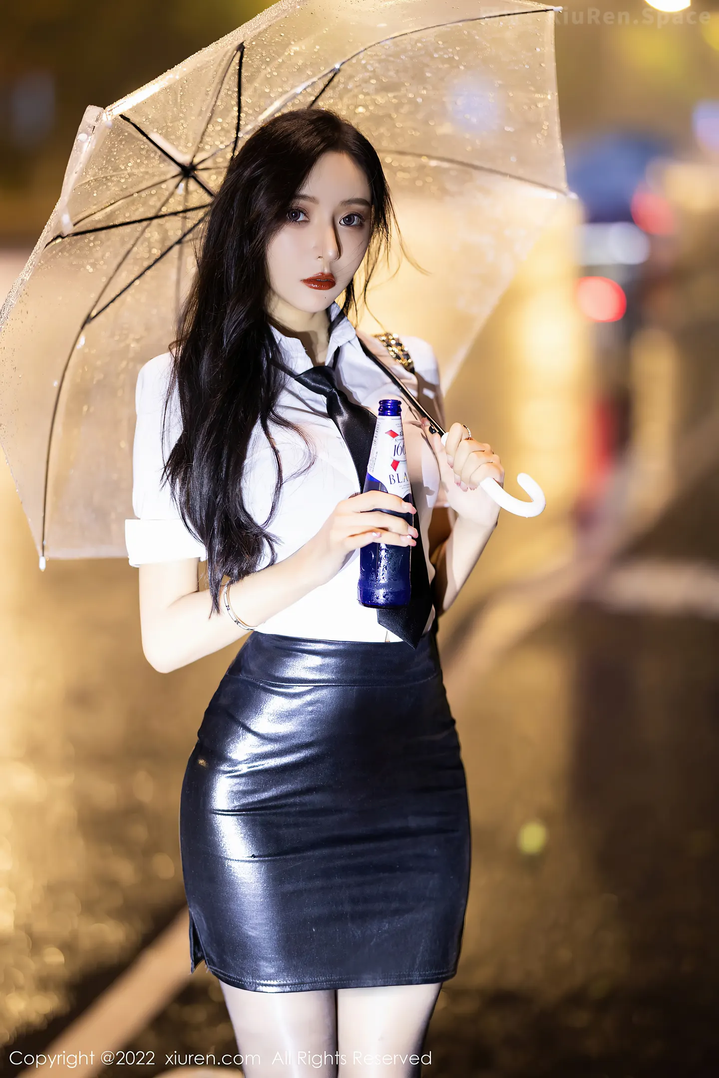 图片[6]-[XiuRen秀人网]VOL.4879 女神王馨瑶yanni性感白T配黑皮短裙露蕾丝内衣开档黑丝诱惑写真77P-秀人网官方网站